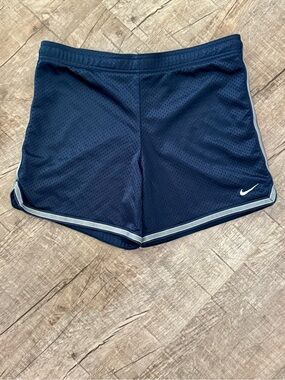 Nike Dri-FIT Youth Mesh Athletic Shorts – Navy w/ Gray Trim Size L (14-16)